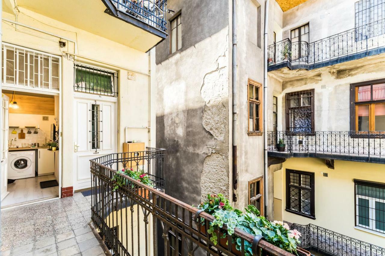 Bpr Little Attractico Apartment Budapeste Exterior foto