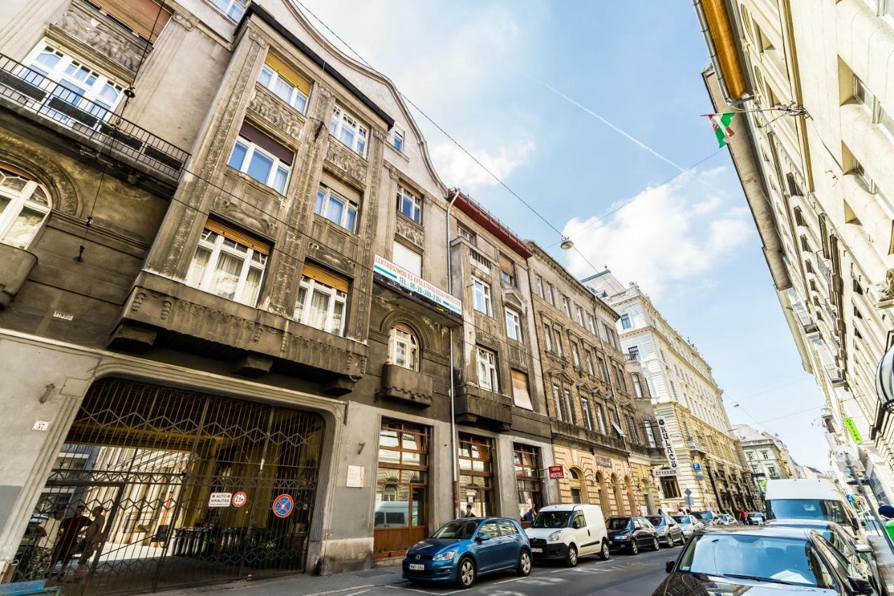 Bpr Little Attractico Apartment Budapeste Exterior foto